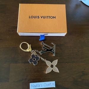 ❤️Sold❤️ on mer....🙏